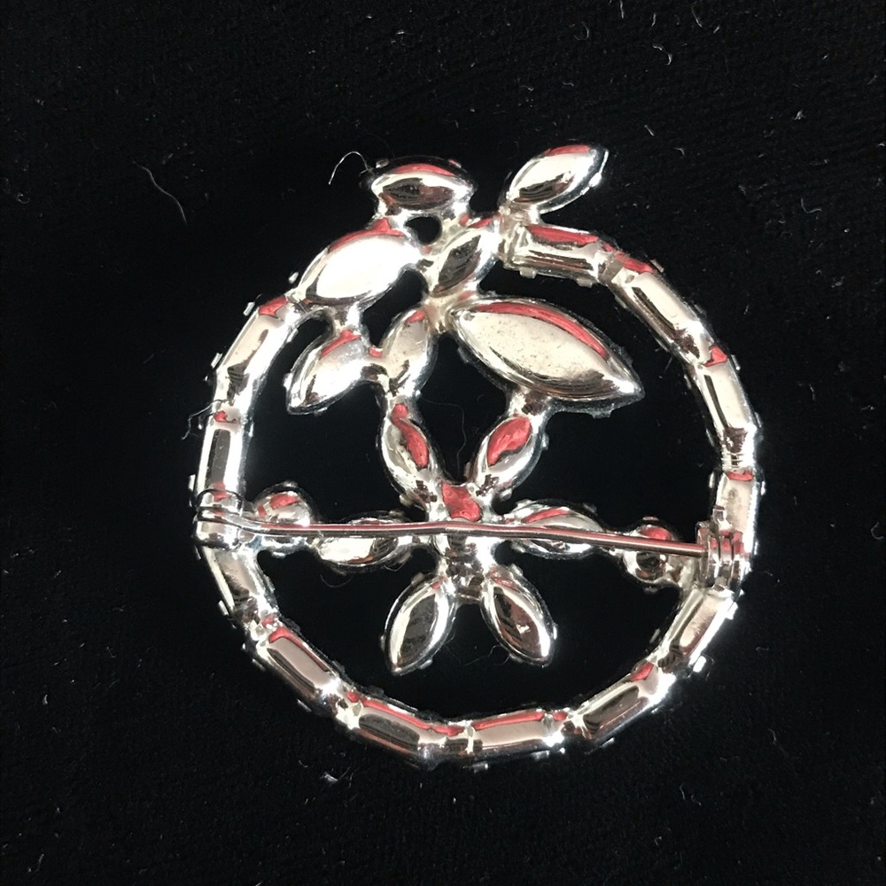 Rhinestone Flower Pin - Picture 2 of 3